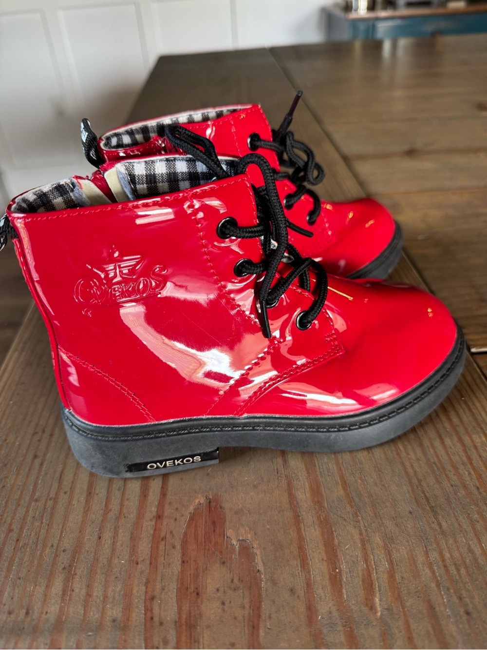 Kids Red Patent side zip but look of Lace-Up Ankle Boots - US kids size 12